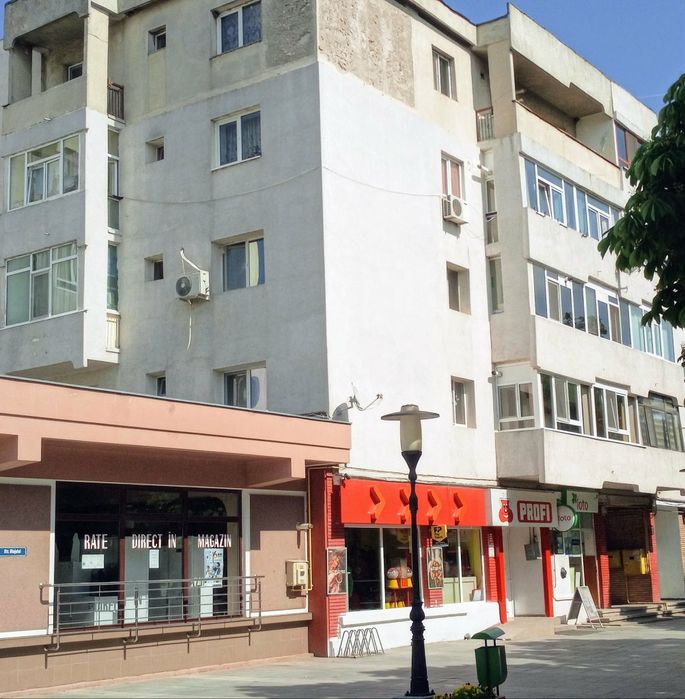 Apartament ultracentral 4 camere etaj3