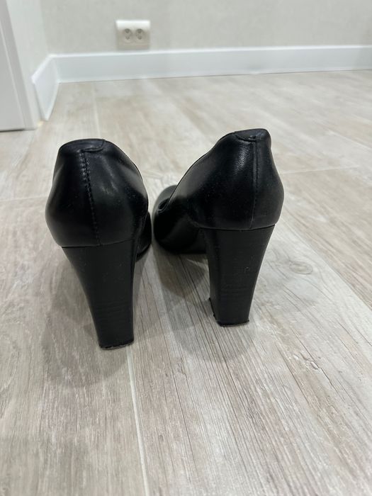 Туфли женские кожаные