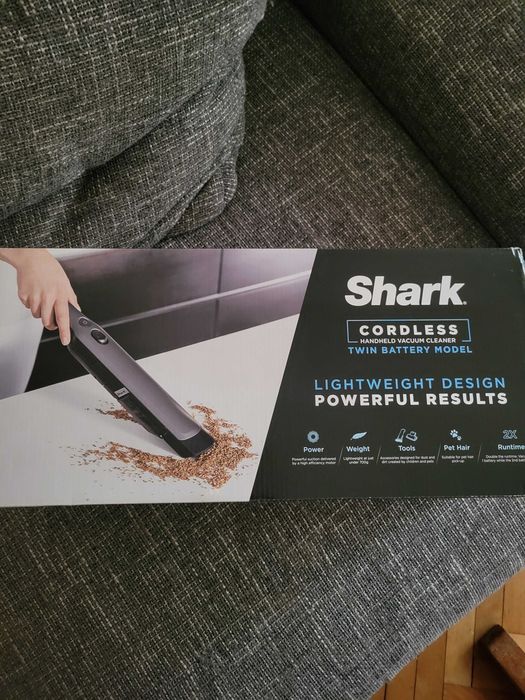 Безжична прахосмукачка Shark с две батерии