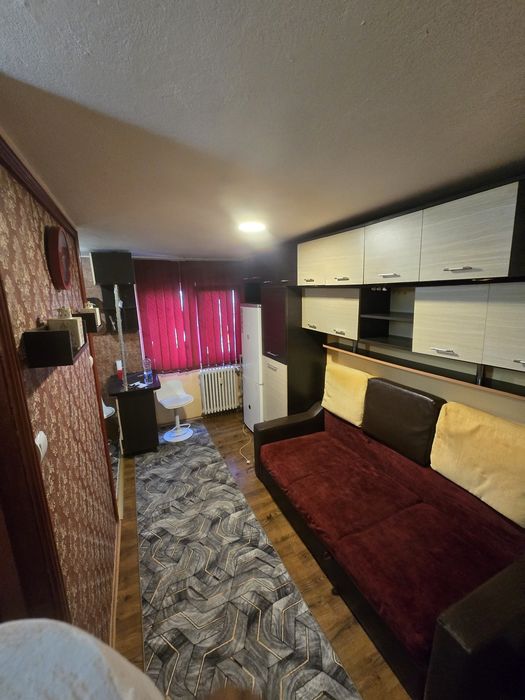 Garsoniera de inchiriat B dul Primaverii