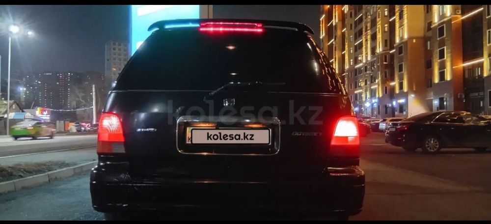 Срочно продам машину минивэн