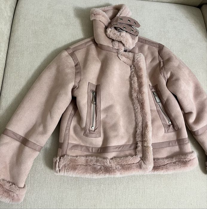 Продам дубленку для девочки 6-7 лет