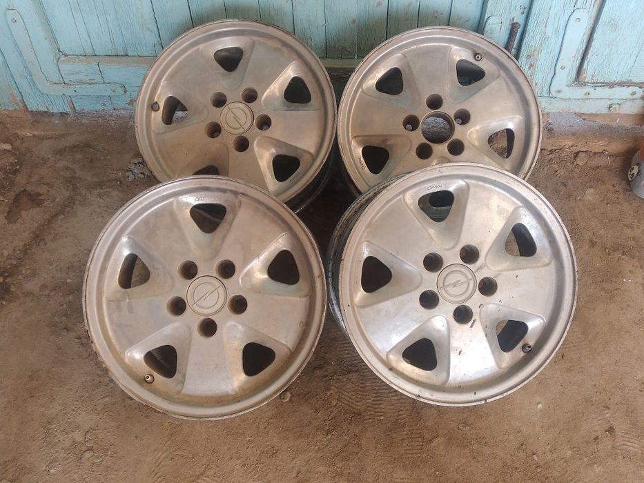 R15 Мерс опел масквич чанган мошиналарига диска