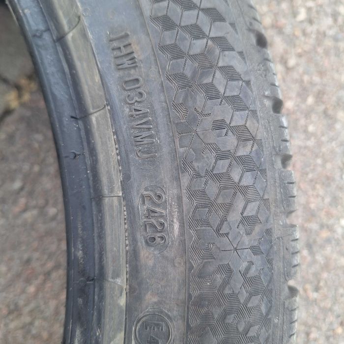 Гуми 245/45R19 continental зимна
