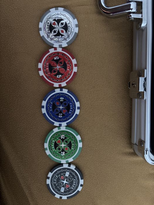 jetoane poker 265 buc