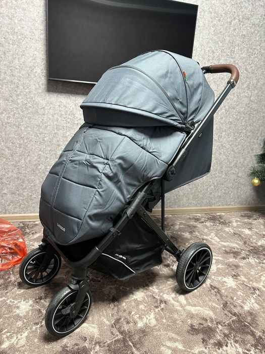 Детская коляска Luxmom