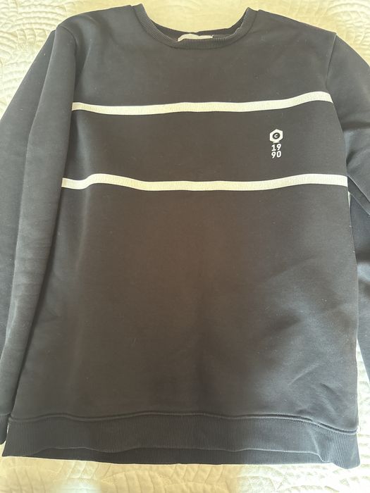 Продам 2 свитшота по 5000 тенге