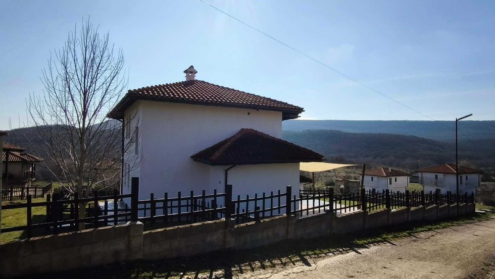 Продава се Къща в Добрич, Кралска зона - 122 кв.м за 610 €/кв.м - Снимка #5