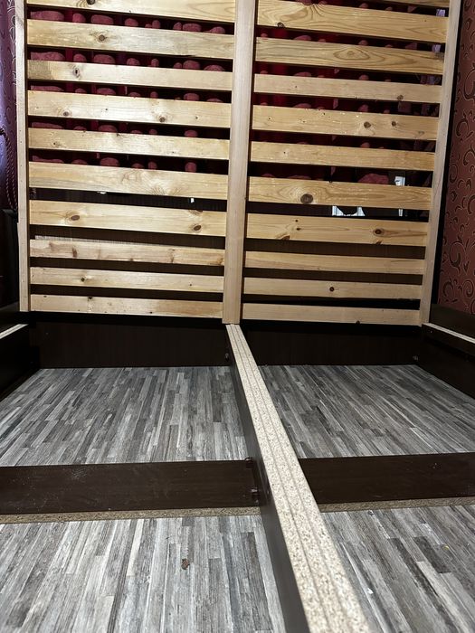 Спалня(без дървената скара)