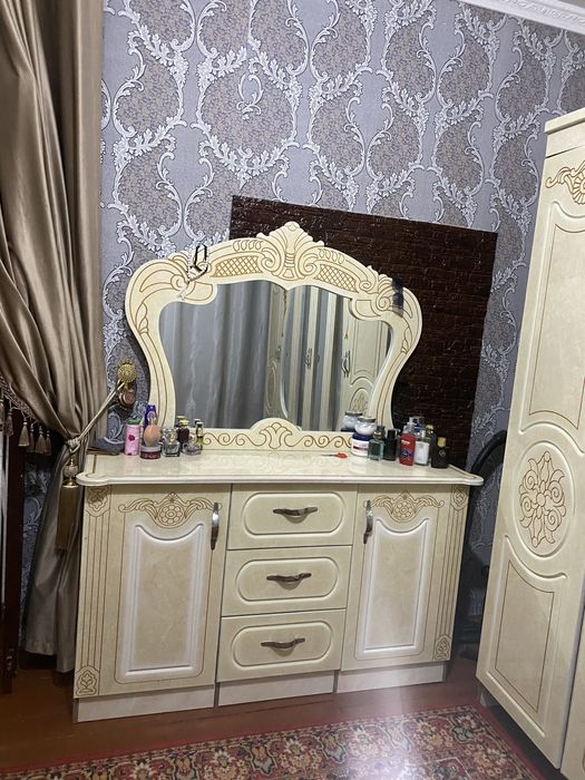 Mebel spalniy nabor sotiladi sutoshna