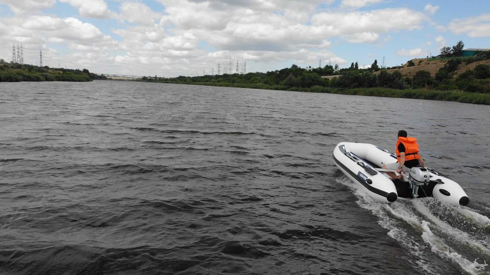 Barca gonflabila cu chila in V Seavibe Imperator 390 / Tub 50cm / 6ani garantie / Fabricat in Romania