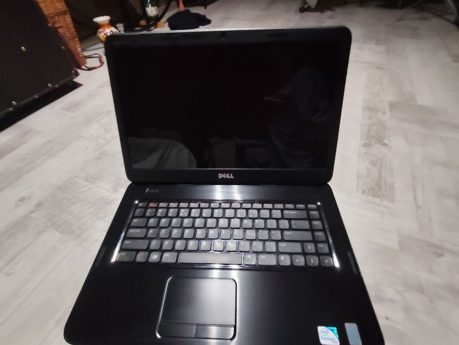 Laptop dell inspiron n5040 , citiți descriere va rog frumos!!!