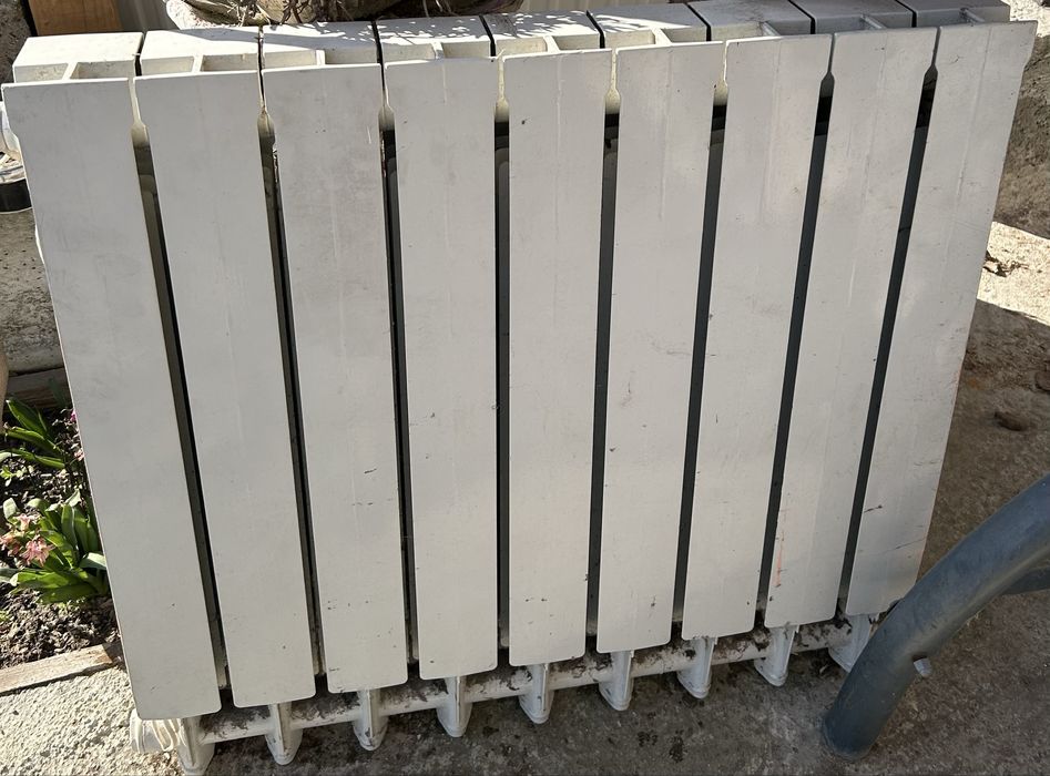 Камина с водна риза прити със помпата и 6 броя радиатори и юпиес