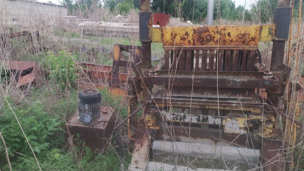 Станок для прайзводства пескаблока