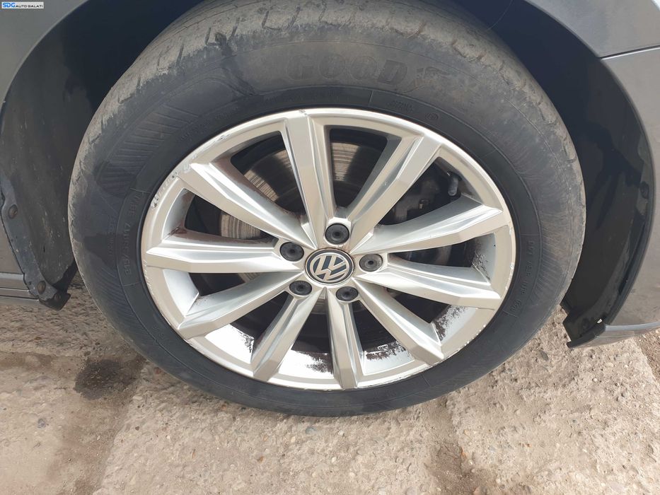 Set 4 Jante Roti Aliaj 215 55 17 R17 5x112 Skoda Superb 2 2008 - 2015 [K4700]