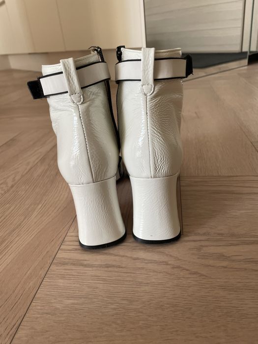 Лачени боти pinko