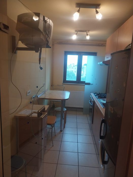 Apartament 3 camere zona Polivalentă