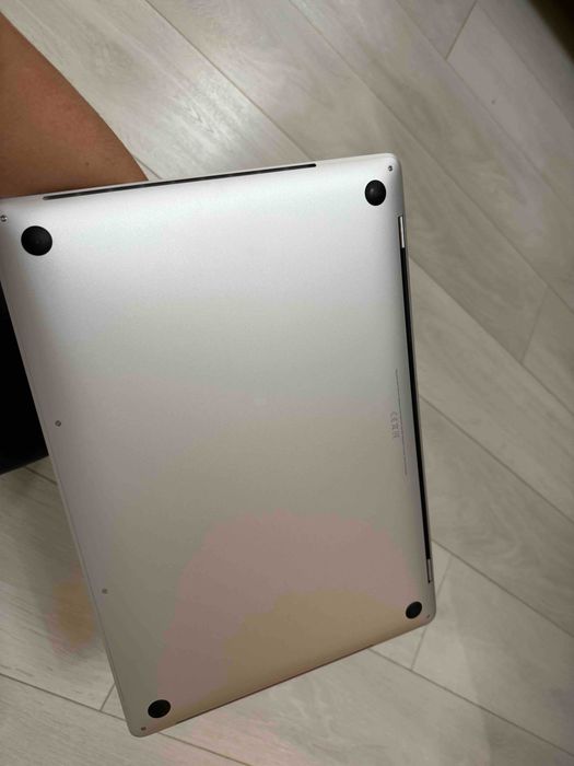Apple MacBook Pro 16” | Intel Core i9 | 16GB RAM | 1TB SSD | Radeon Pro 5500M