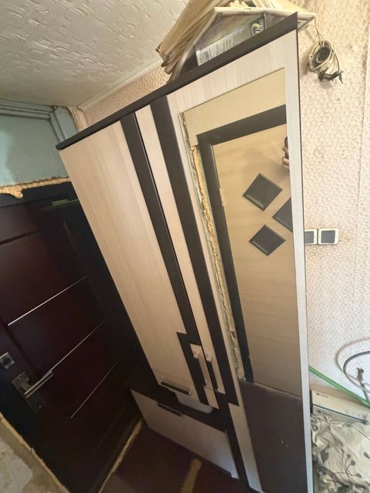 Срочно продам шкаф в прихожую