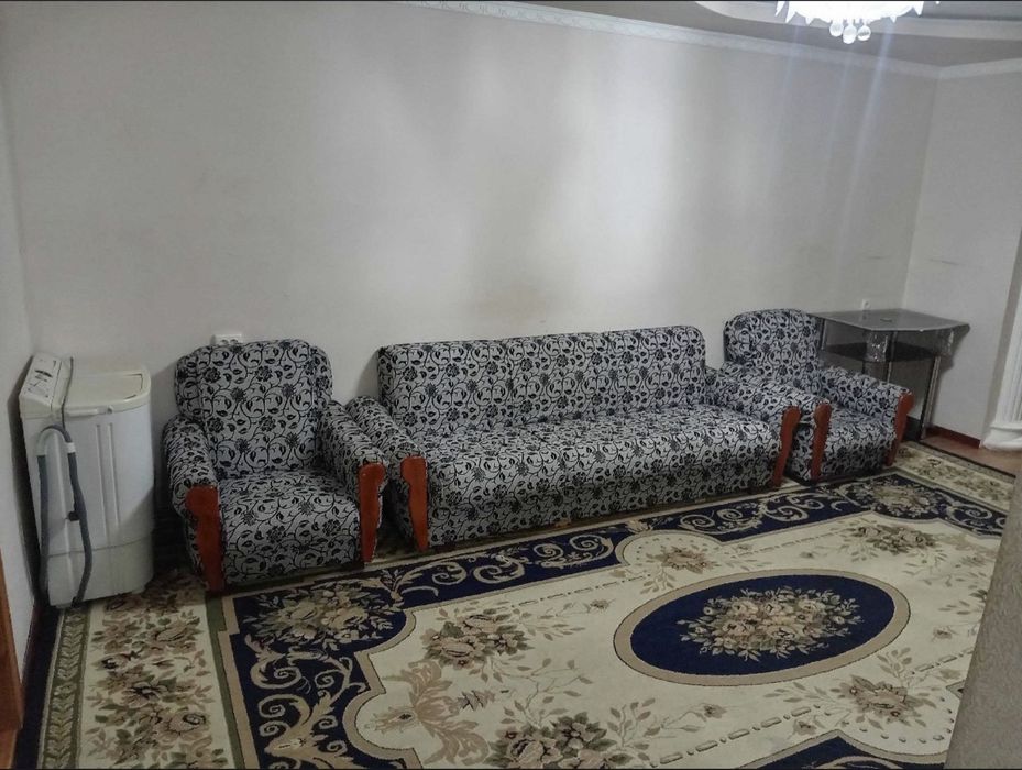 Сдается 2 комнатная квартира 300$