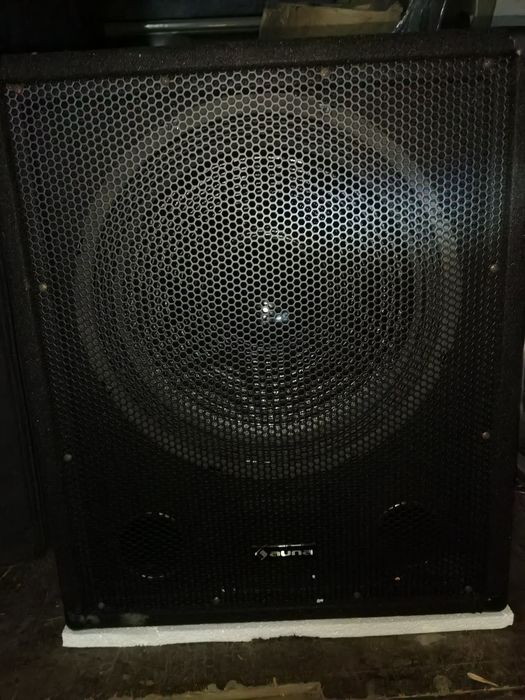 Boxe de vânzare Yamaha DXR15.