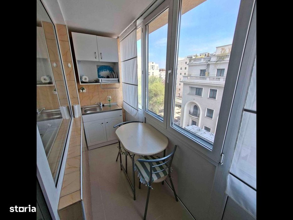 Inchiriez garsoniera nou renovata vis a vis de Athenee Palace