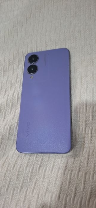 Vivid Y17s 128gb.