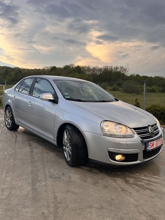 VW Jetta 2008 • 1.4 Benzină • Climatronic • Încălzire scaune • Recent adusă Germania