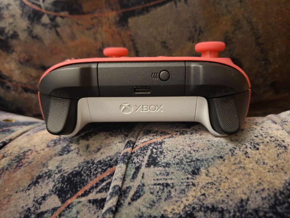 Xbox Wireless Controller - Deep Pink