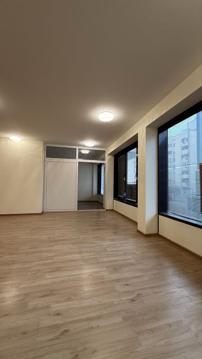 Продава се Офис в Пловдив, Кършияка - 162 кв.м за 819 €/кв.м - Снимка #9