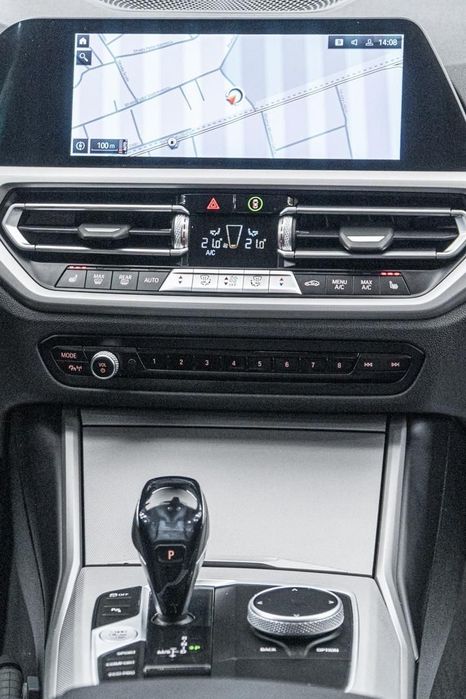 BMW Seria 3 2021 — imagine 4