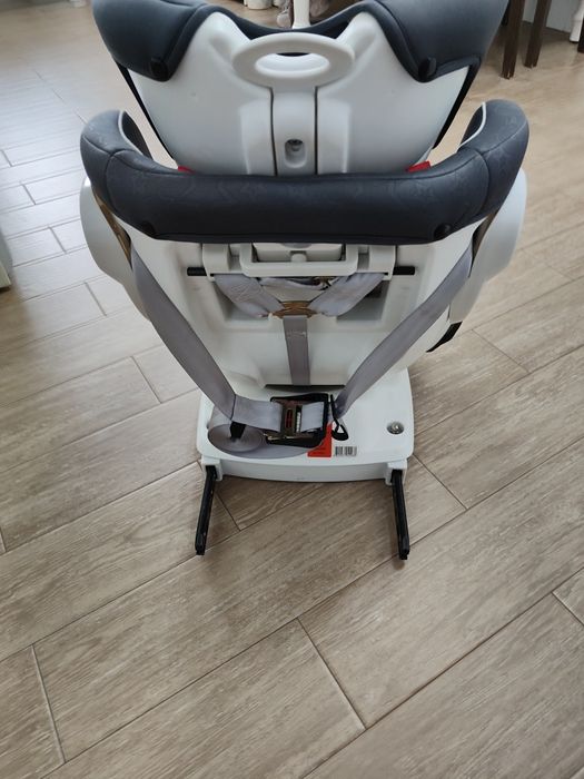Vând scaun auto copii cu isofix