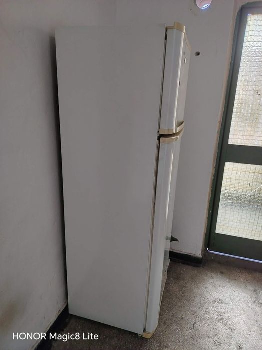Frigider Whirlpool ARC 2320