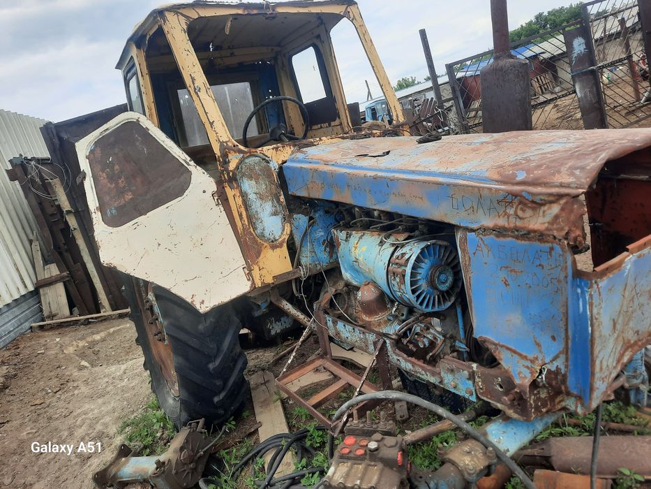 Продам трактор т40  с документами.