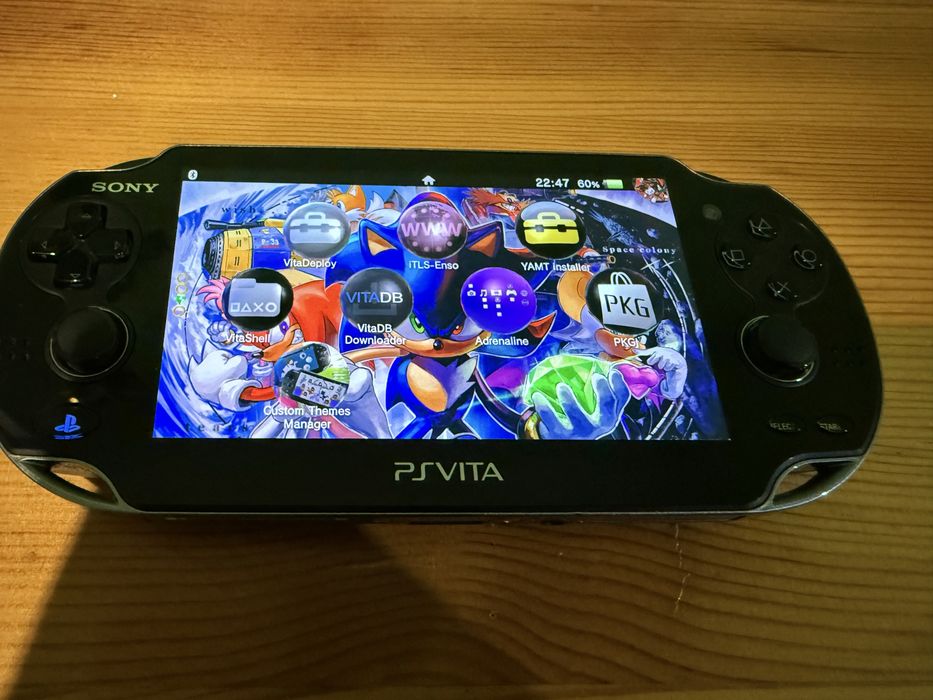 Sony PS Vita Oled + качени много игри