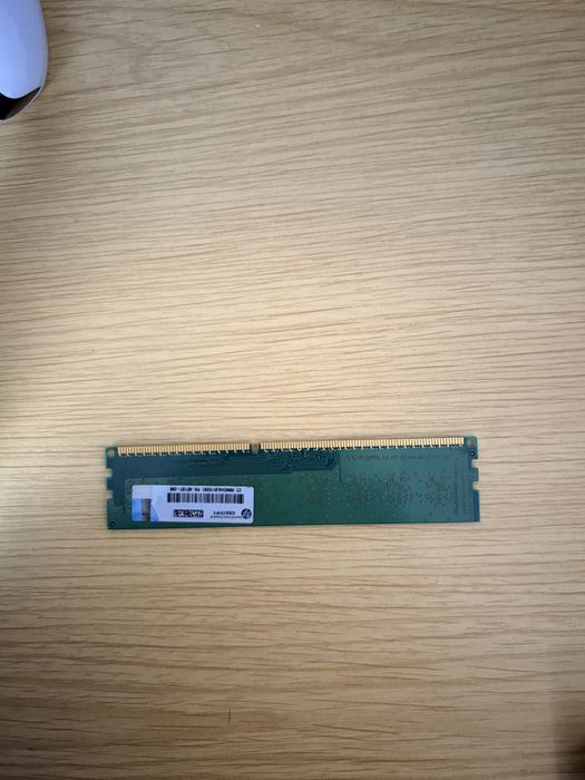 2gb ram ddr3 aproape noi