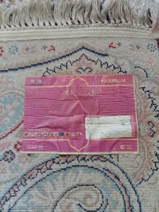 Продам ковёр чистый постирный