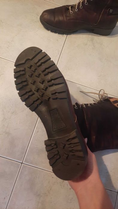 Дамски зимни ботуши с връзки