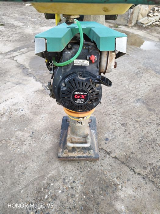 Mai compactor Ammann honda gx100