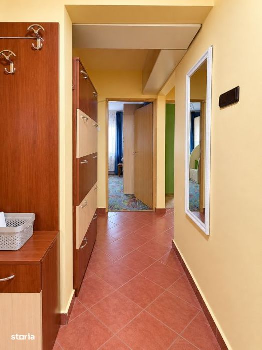 Apartament cu 3 camere, centrala proprie, de inchiriat – Zona Soarel
