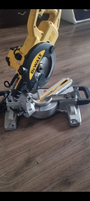 Циркуляр De Walt