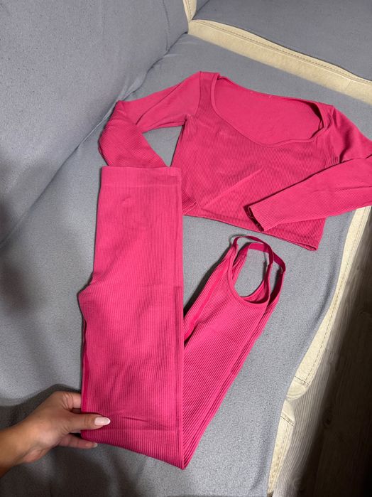 Екип комплект розов ЗАРА