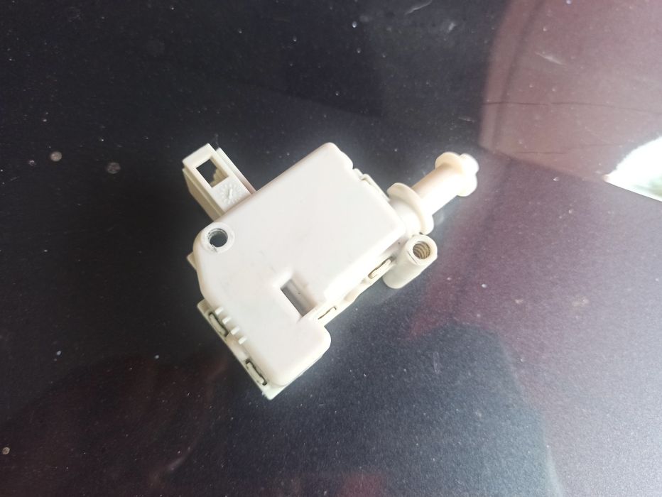 Машинка моторче централно заключване vw, seat, skoda, audi, golf, leon