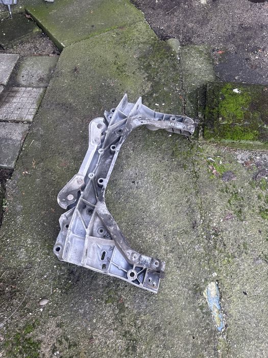 Преден мост/магаре infiniti fx/Qx инфинити fx30d след 2009г