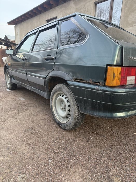 Автомобиль ВАЗ 2114