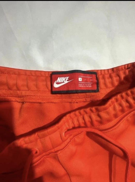 Pantaloni Nike Tech Fleece marimea S barbati