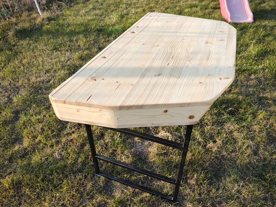 Birou la comanda din lemn masiv si cadru metalic