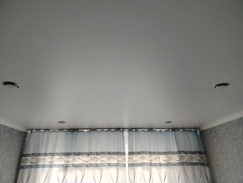 Натяжные потолки
