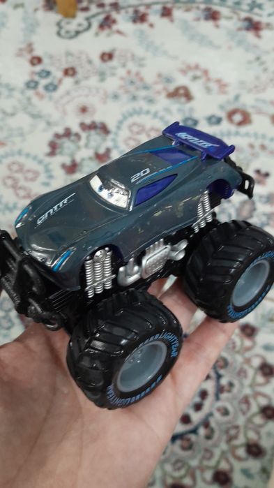 Игрушки машинки супергерои