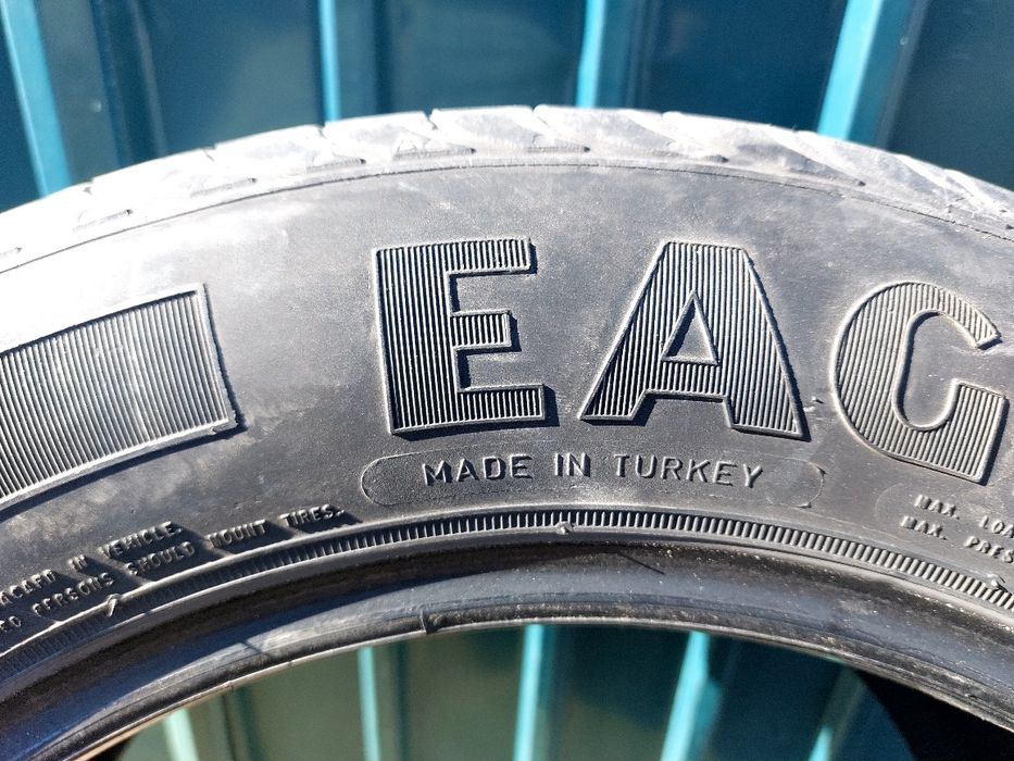 Продам авто шины недорого